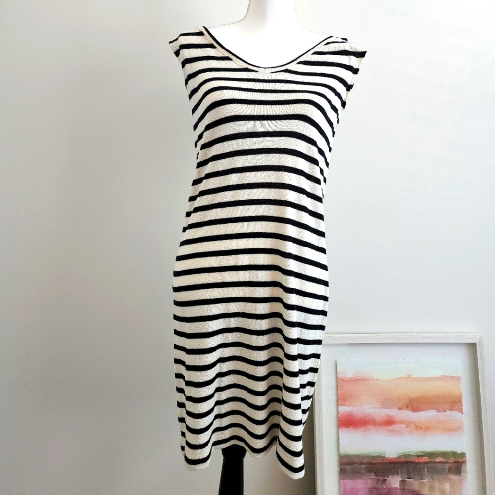 LOFT Lou & Grey Sleevless Dress EUC